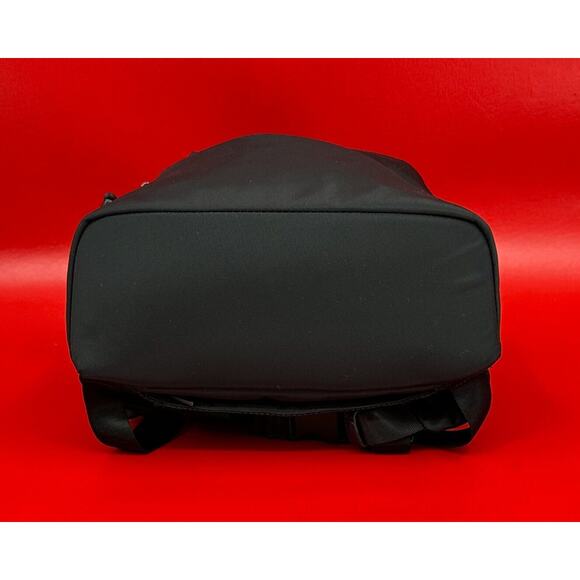 Tumi Voyageur Gale Active Hiking Spacious Unisex Backpack NEW - Picture 12 of 16